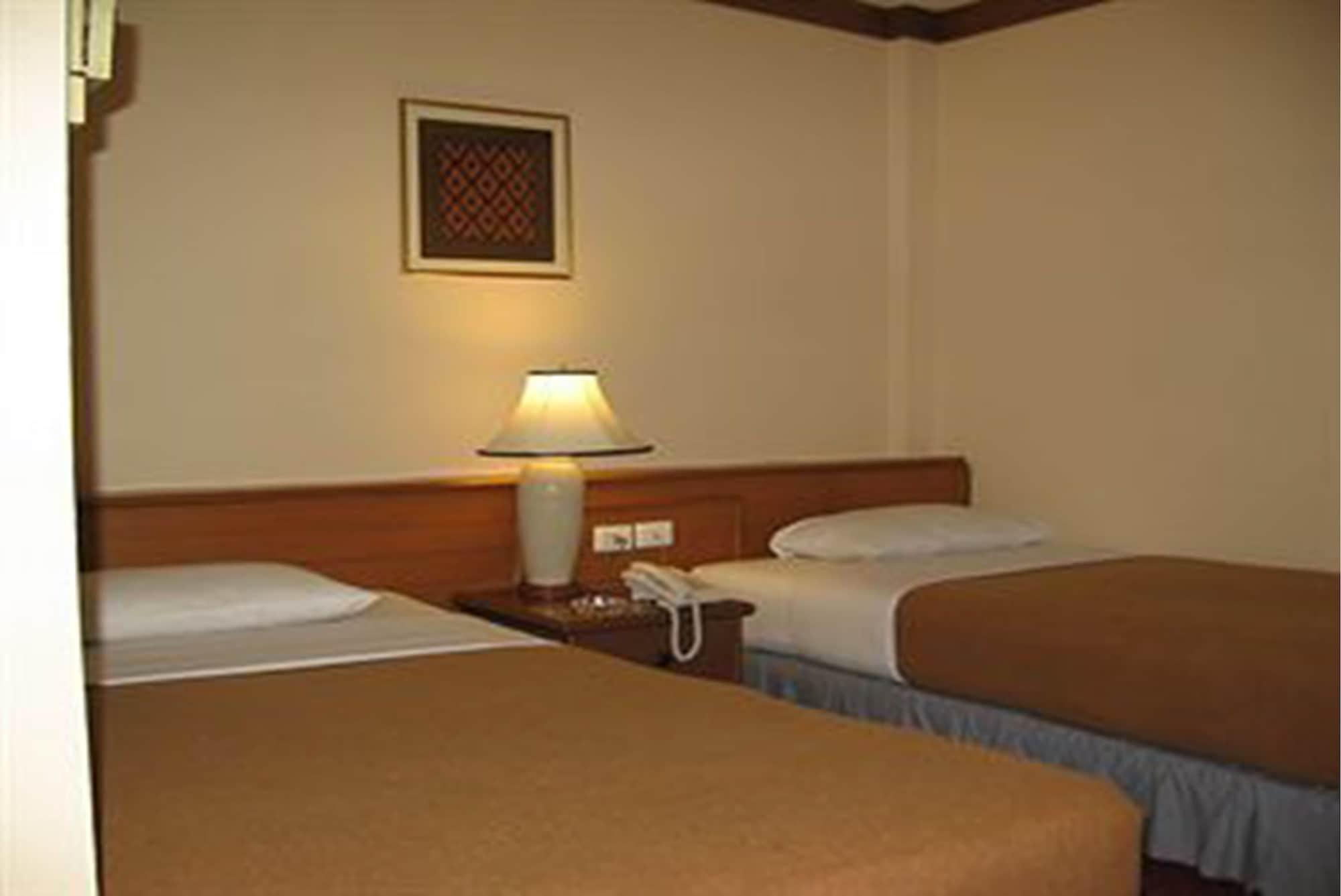 Wall Street Inn, Bangkok Buitenkant foto