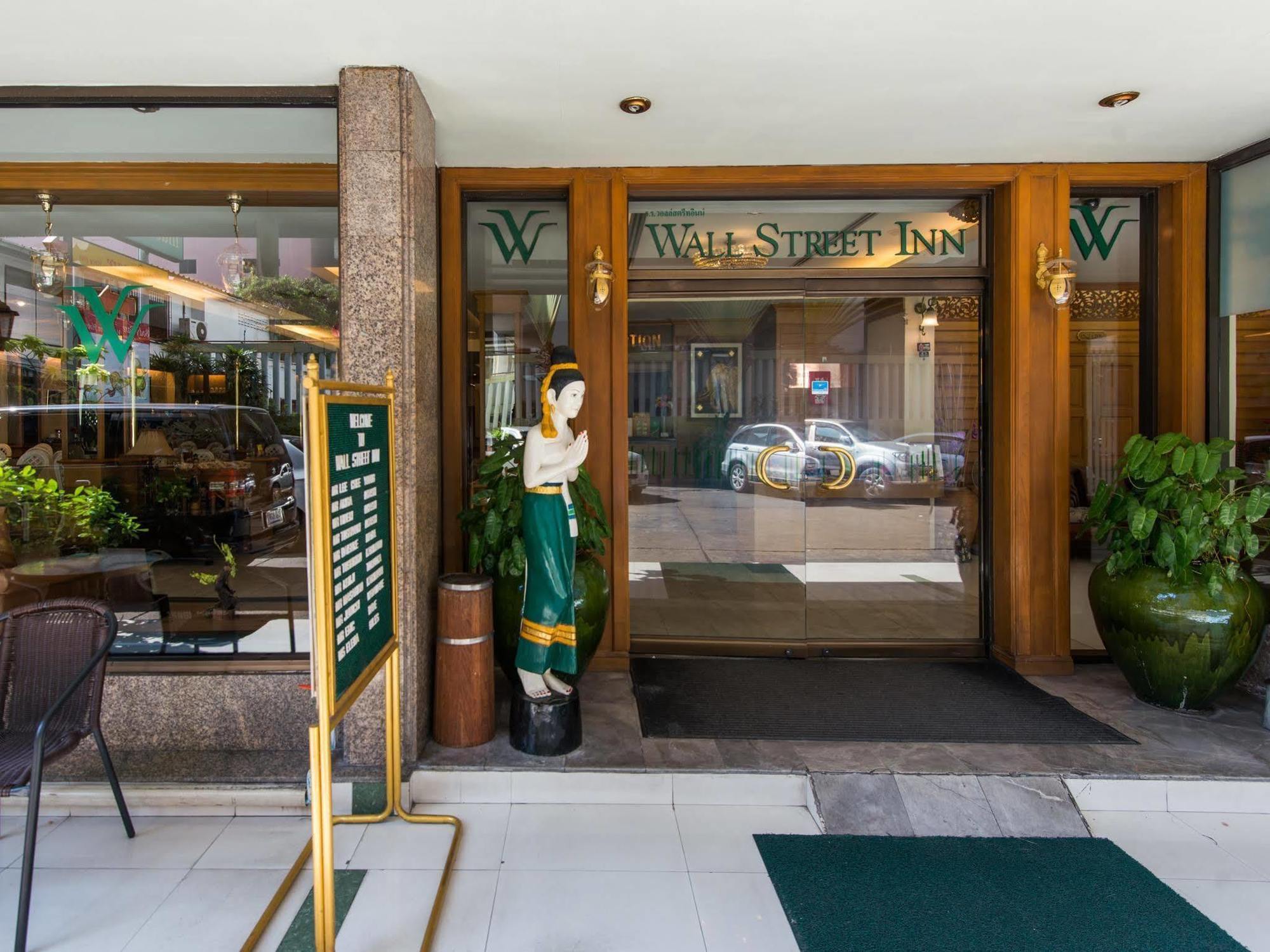 Wall Street Inn, Bangkok Buitenkant foto